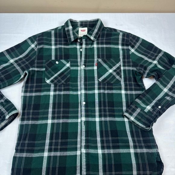 Levi's Men's Green Plaid Shirt - Picture 1 of 1
